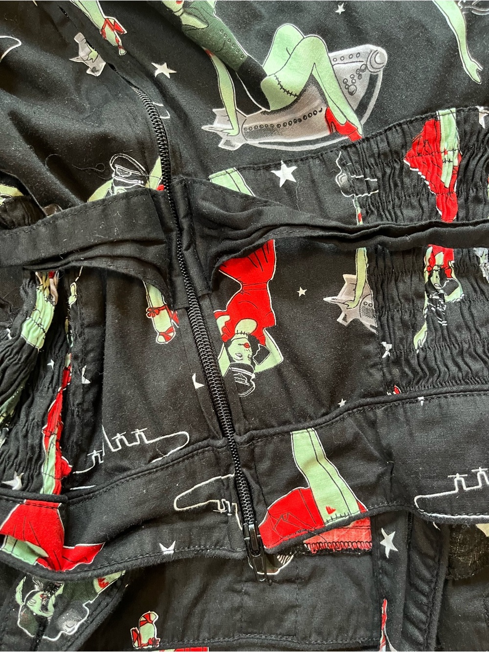 Hell Bunny Zombie Dress Pin Up Rare Size Medium - Picture 13 of 16